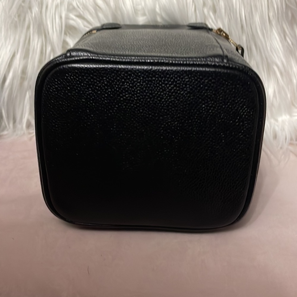 CHANEL Vanity accessories bag - Picture 4 of 9